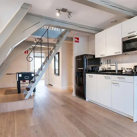 Canal 4* Amsterdam